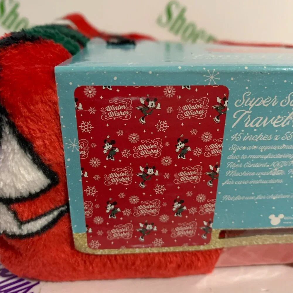 Disney Super Soft Travel Blanket Minnie Mouse Winter Wishes Ice Skating 45